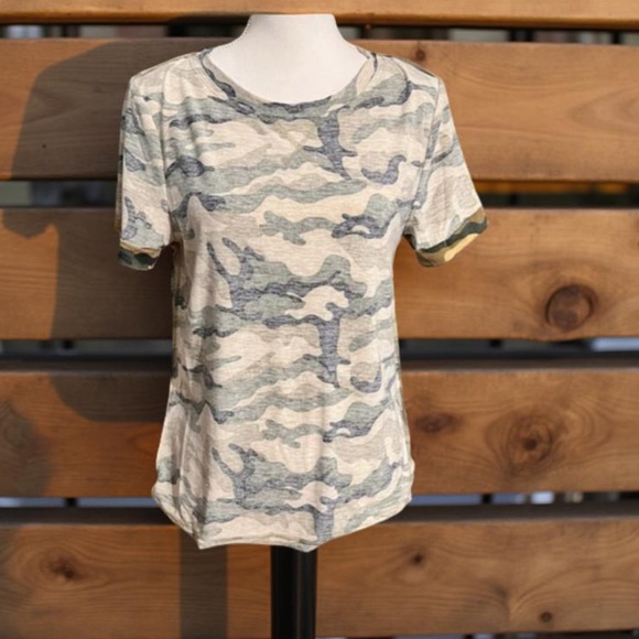 Camo T shirt Hem & Thread Camo 
outside stitching Size Medium NWT - Picture 2 of 13